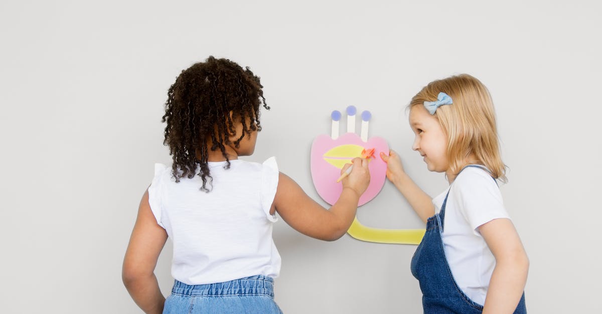 découvrez une multitude d'idées créatives pour occuper vos enfants ! des activités ludiques et éducatives qui stimuleront leur imagination tout en leur permettant de s'amuser. ajustées à différents âges, ces idées promettent des moments joyeux en famille.